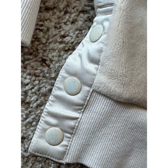 Athleta pullover sweatshirt, heavy velour size SP (small/Petite); Cream - Picture 7 of 12